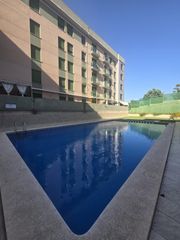Piso en Calle pintor juan frances 11. Venta piso conjunto residencial con piscina y garaje en xativa