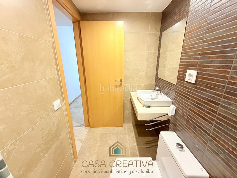 Foto d1e021ef-47e2-41ab-b4b9-cd9bbfe254cb. Pis amb calefacció aparcament piscina a Casco Urbano Náquera