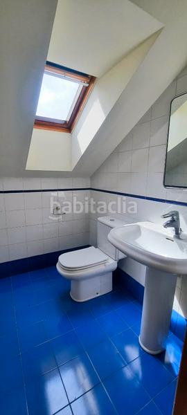 Foto dfd2c8ee-9413-476a-b053-5ef0fe91aac3. Chalet mit heizung parking in Parroquias Sur - La Manjoya Oviedo