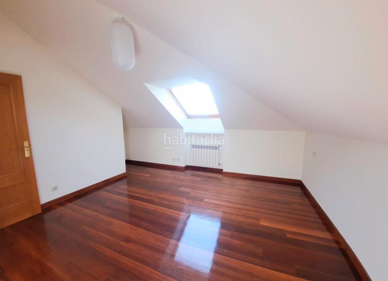 Foto fc3aa08e-c176-43d2-a36a-7c24e64ebc9f. Chalet mit heizung parking in Parroquias Sur - La Manjoya Oviedo
