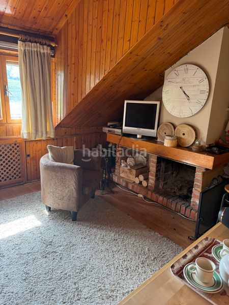 Foto 8c135fbd-5764-4128-bf21-d7f83b4e3e9a. Apartament amb xemeneia calefacció aparcament a Lena