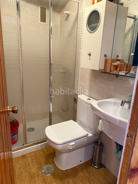 Foto e2a42685-2d4f-4a8c-abb9-bfaaaaeaf342. Apartament amb xemeneia calefacció aparcament a Lena