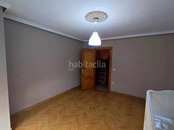 Foto 6ad7486c-3a1a-4117-a94c-9ea949e0233b. Casa adossada amb aparcament a Parroquias Sur - La Manjoya Oviedo