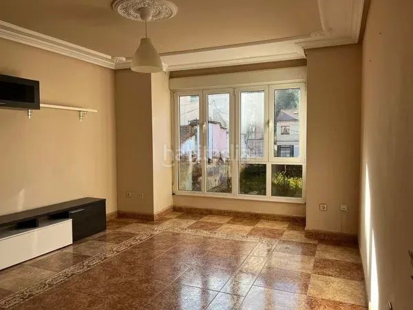 Foto ad3f156a-0860-4271-9110-0dd81a7707e1. Casa adossada amb aparcament a Parroquias Sur - La Manjoya Oviedo