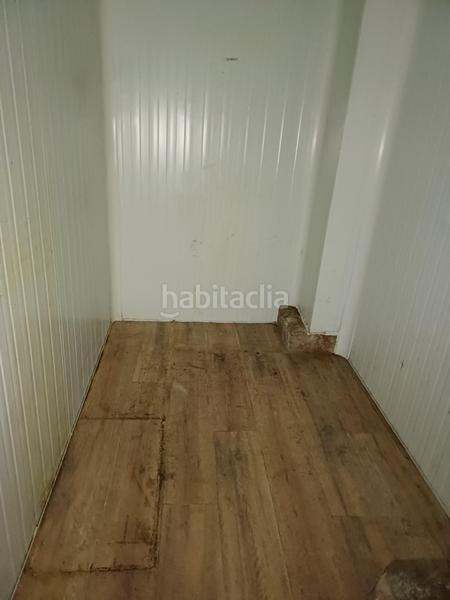 Foto cc7574da-8393-4167-af4d-7ef8b70aa792. Alquiler local comercial alquilo estupendo local centro en Santander