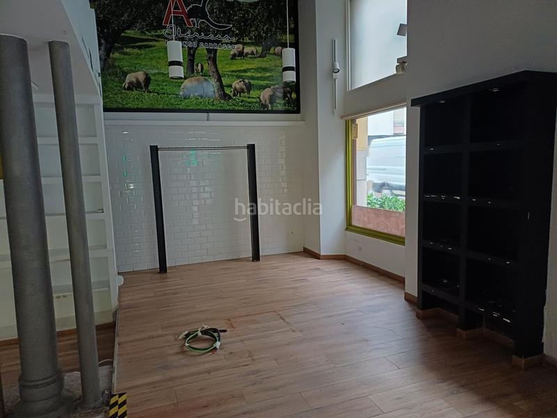 Foto f1135502-ad88-4f4d-a444-c47583f76082. Alquiler local comercial alquilo estupendo local centro en Santander