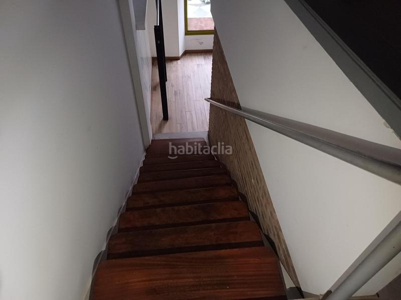 Foto f396f0aa-8d01-4088-9a6c-79cdc0b6a48c. Alquiler local comercial alquilo estupendo local centro en Santander