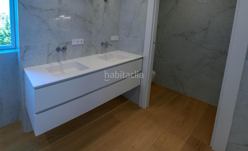 Foto 5407ef2d-4bab-454c-8a3e-2c0f5251cfc0. Dúplex  de lujo con terraza y vistas al mar en primera línea dEl Sardinero en Santander