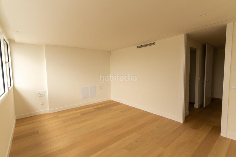 Foto 90c6fa22-3565-4210-ab1e-a865510f647a. Dúplex  de lujo con terraza y vistas al mar en primera línea dEl Sardinero en Santander