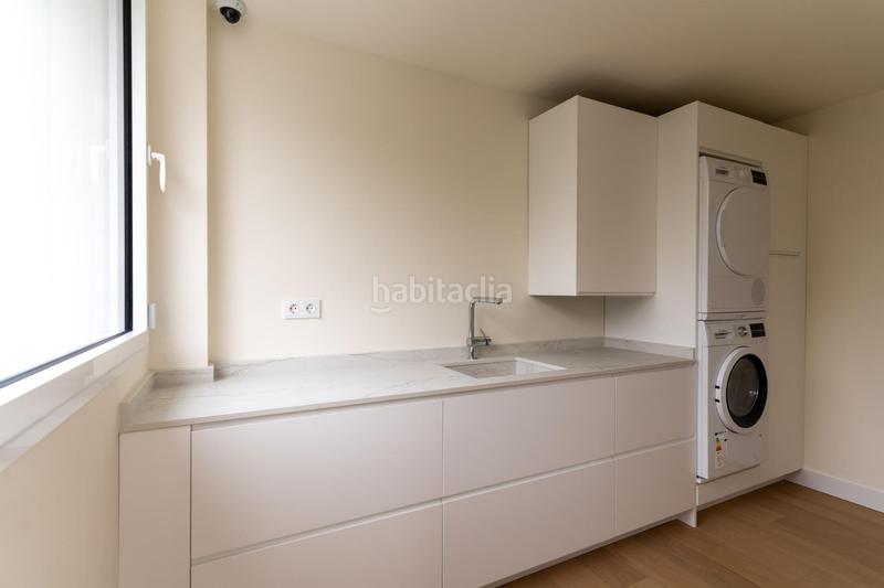 Foto aef0a830-f863-4301-a5db-cdd0c26f011f. Dúplex  de lujo con terraza y vistas al mar en primera línea dEl Sardinero en Santander