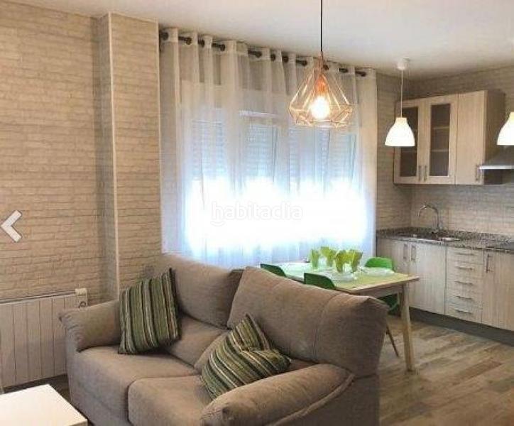 Foto b17e7f2b-93df-44c1-9142-98eeaf240956. Alquiler piso alquilo bonito apartamento centro ayuntamiento en Santander