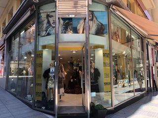 Lloguer Local Comercial a Centro - Ayuntamiento. Estupendo local alquiler  centro santander