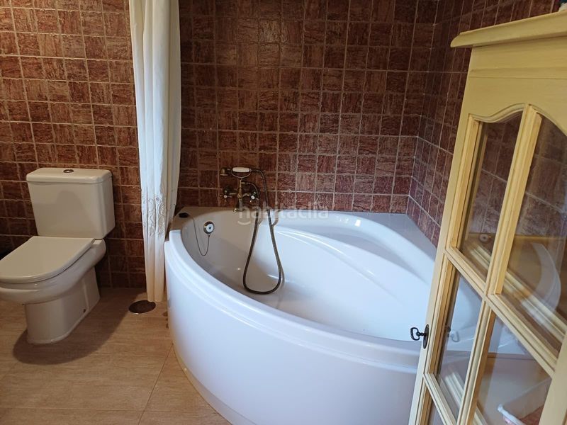 Foto 04d62537-43f5-4dea-bd4a-43899fd79418. Casa amb calefacció aparcament piscina a Puente Viesgo