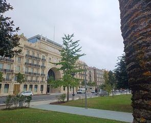 Transfer Business premise in Puerto Chico. Traspaso bar pub santander centro
