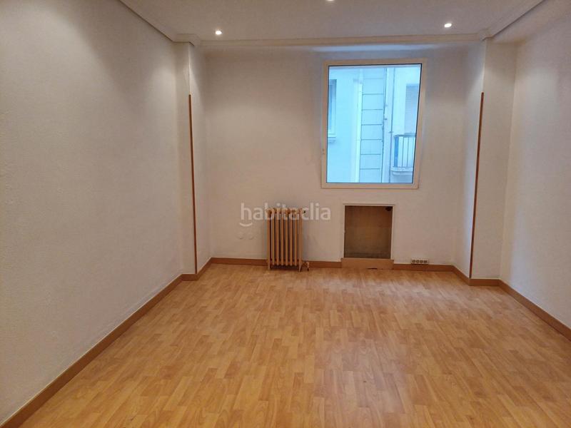 Foto 195ea608-d38f-48c8-b28e-5e93b1fc792d. Rent office space with heating in Centro - Ayuntamiento Santander