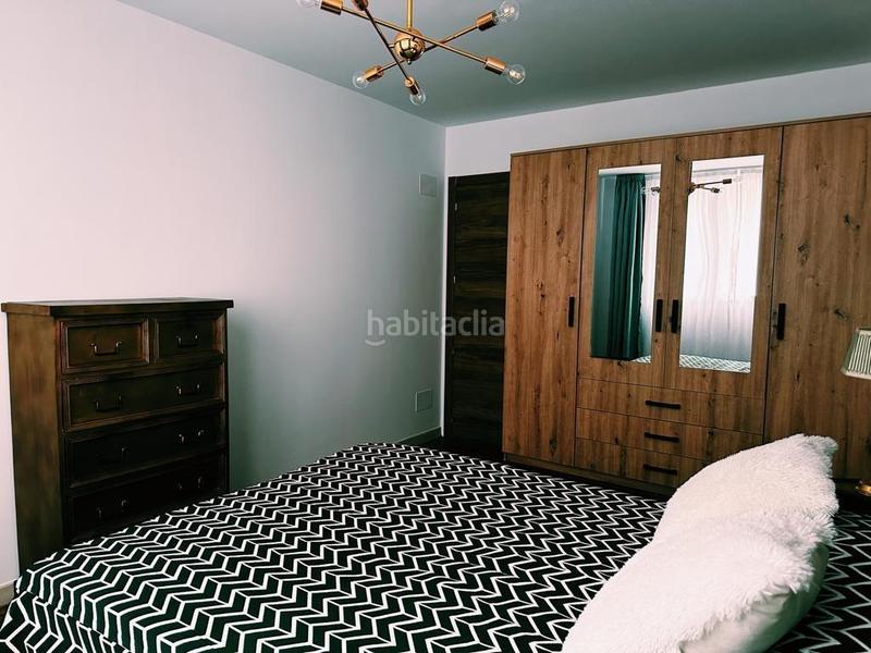 Foto cf96dec2-5945-422b-a658-e86e94bd369f. Alquiler piso bonito apartamento en alquiler centro loft temporada en Santander
