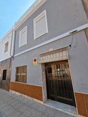 Haus in Tavernes de la Valldigna. ¡hermosa casa para entrar a vivir inmediatamente!