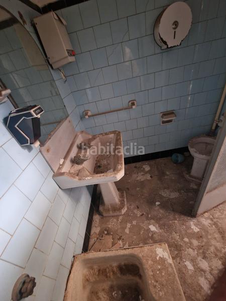 Foto 07695c2a-3d19-49d6-8ed3-636eb4fc025a. Casa local + vivienda para reformar en Ador
