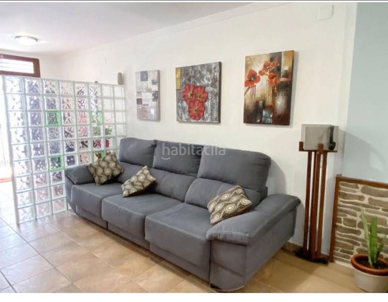 Foto 07404da9-2f9d-4b89-8d79-e610cb789b6c. Maison jumelée avec cheminée dans Bellreguard