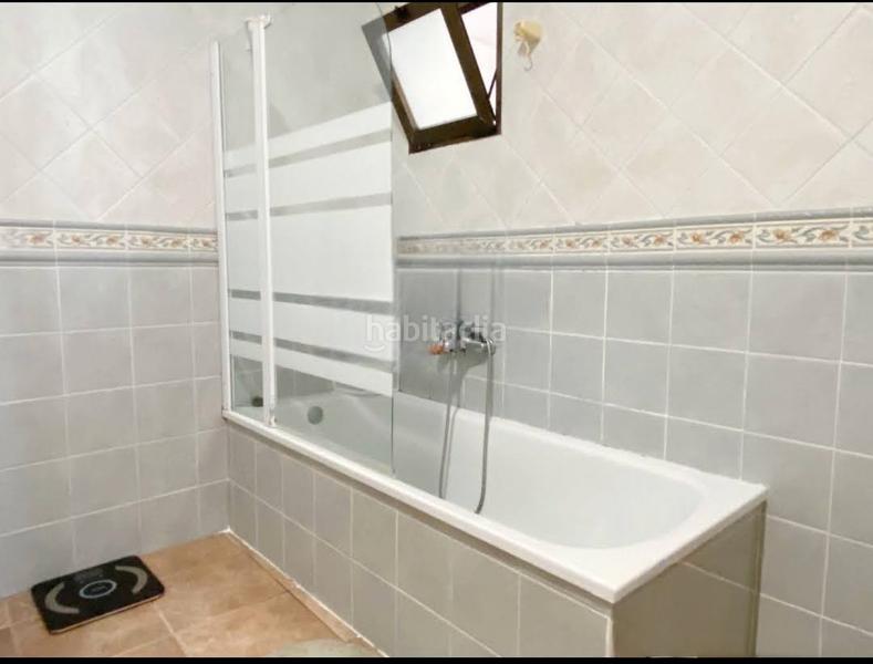 Foto 89f8d095-5c1c-43d8-83d0-2e83f3952779. Maison jumelée avec cheminée dans Bellreguard