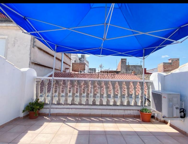 Foto f0e4941e-b5de-451f-8b01-8ed9792191fb. Maison jumelée avec cheminée dans Bellreguard