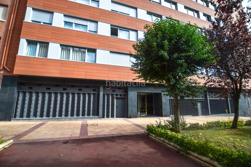 Foto 0496e650-9e16-492c-a826-e1c6543f128d. Lloguer local comercial a Rekalde Centro Bilbao