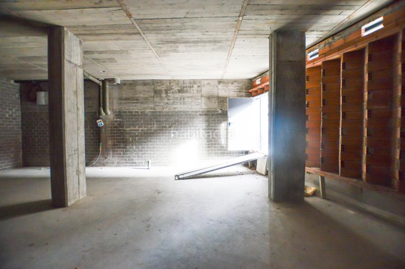 Foto 4950cb63-4e3b-4a27-af64-a8eb392d8409. Alquiler local comercial en n/a local a pie de calle para nuevos negocios. en Bilbao