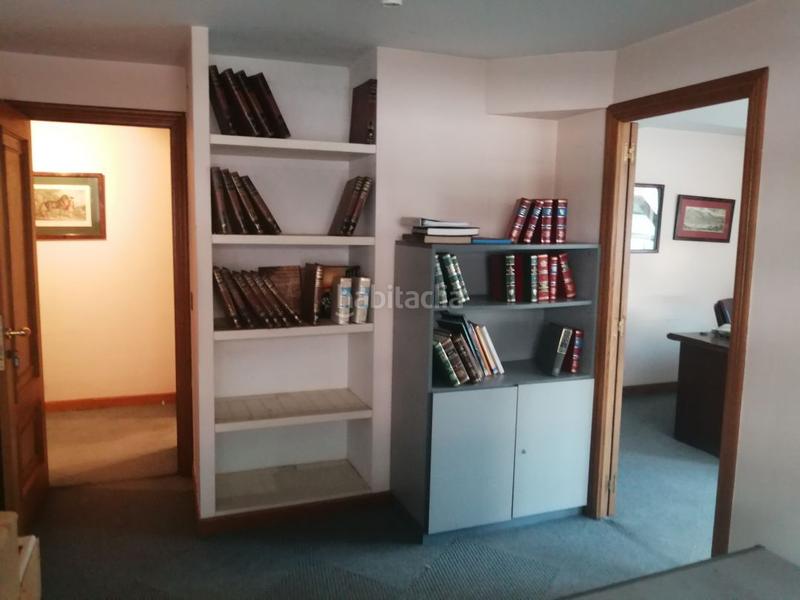 Foto fe9c1849-a224-4c9d-9683-aaca05d7bdc9. Alquiler oficina s en Usansolo