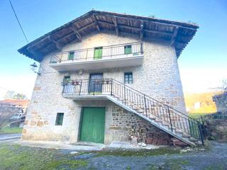 Masia a Artea. Caserio tres plantas, zona rural con terreno 3.000 m2