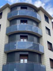 Pis a Centro-Ariz-Uribarri. Exclusiva! vivienda centrica basauri . ideal para oficinas ,gabi
