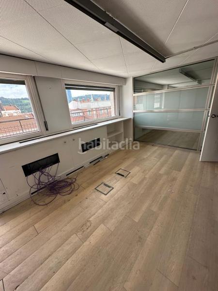 Foto 6c733ec0-1f9e-4f22-a980-0f9a9f9cbb2d. Location bureau dans Basurtu Bilbao