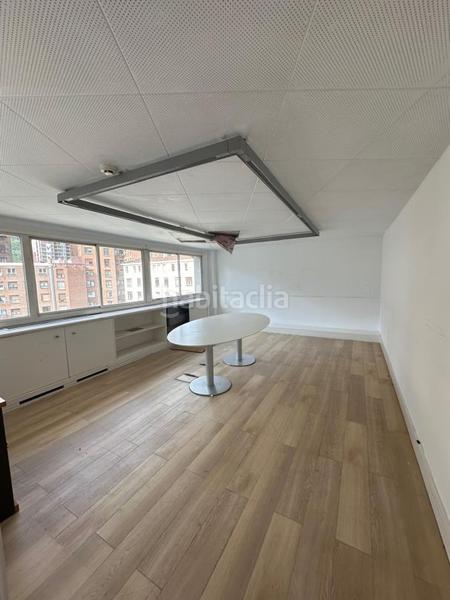 Foto d32d2fc8-eb48-4140-ac12-f31be8ac0707. Miete büro in Basurtu Bilbao