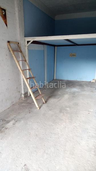 Foto 45b61cb7-f1e4-4769-8f2e-e8e8c69aac41. Location local commercial dans Usansolo