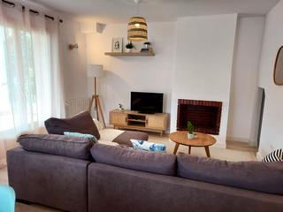 Miete Haus in Arnuero. Chalet en alquiler de vivienda habitual