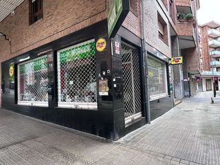 Geschäftsraum in Galdakao. Local en venta con posibilidad de alquiler en zona centrica de g