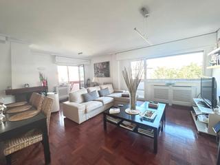 Pis a Galdakao. Vivienda con 3 balcones y un balcón tendedero para entrar a vivi