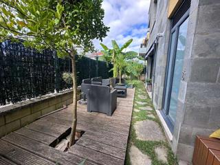 Pis a Usansolo. Estupendo bajo con jardín y terraza de reciente construcción  en
