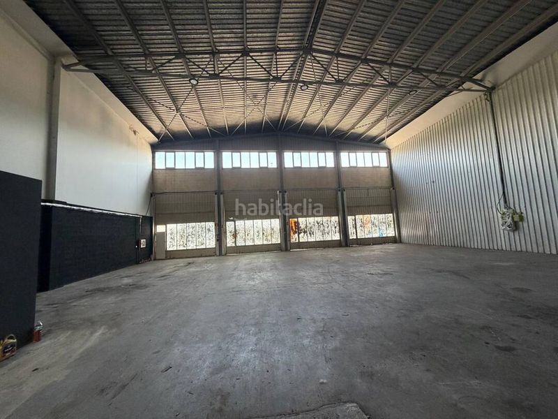 Foto aec3b2e3-f42c-46e8-87af-ba09c6902a5c. Nau industrial a Lemoa