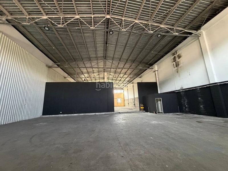 Foto b0ef355b-3170-4211-9665-7fd88202322f. Nau industrial a Lemoa