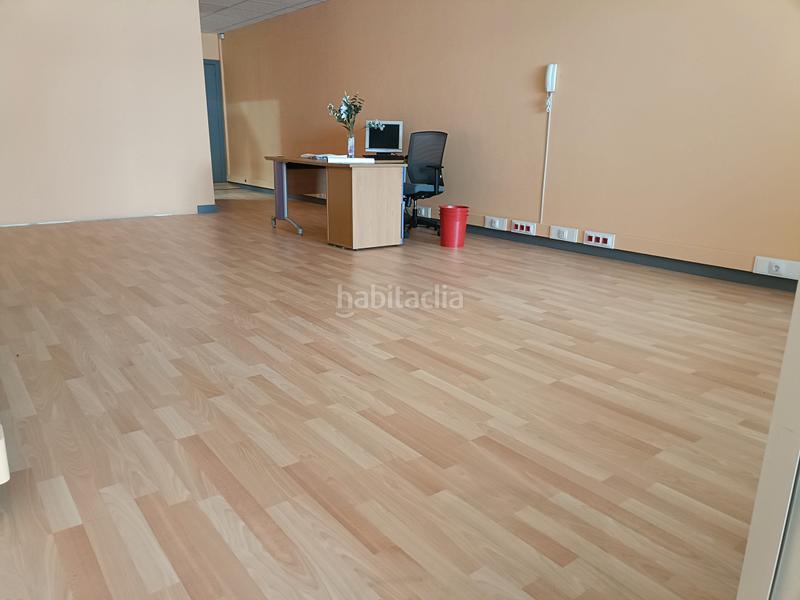 Foto 899ca7c3-4a56-4423-90ec-7c47142c2cfc. Affitto ufficio in iturriondo kalea 18 in Txoierri-Ondiz-Udondo Leioa