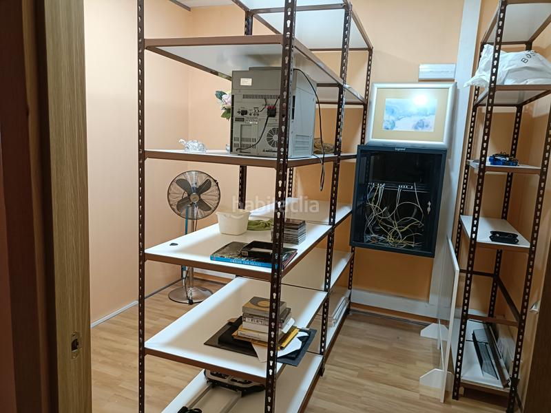 Foto 1cd6d061-d601-46ad-b58d-a90222c8cd27. Alquiler oficina en iturriondo kalea 18 oficina junto al metro en Leioa