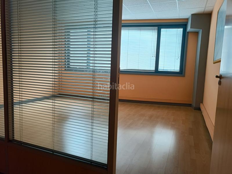 Foto 82f32174-ec25-43b7-b2c7-60ac64f8f2f9. Rent office space in iturriondo kalea 18 in Txoierri-Ondiz-Udondo Leioa