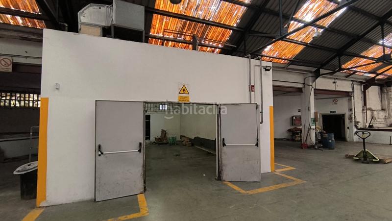 Foto 251e7da6-f2f9-42f0-b893-f94d783dc0f9. Nau industrial a calle tartanga 39 a Erandio