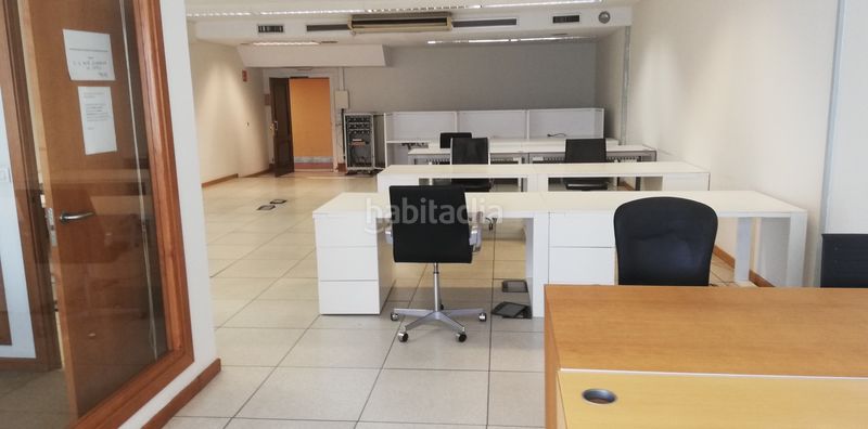 Foto f8836d02-0803-4362-9f20-e52c0de5a6d9. Oficina amb calefacció aparcament a Sabino Arana-Jesuitas Bilbao