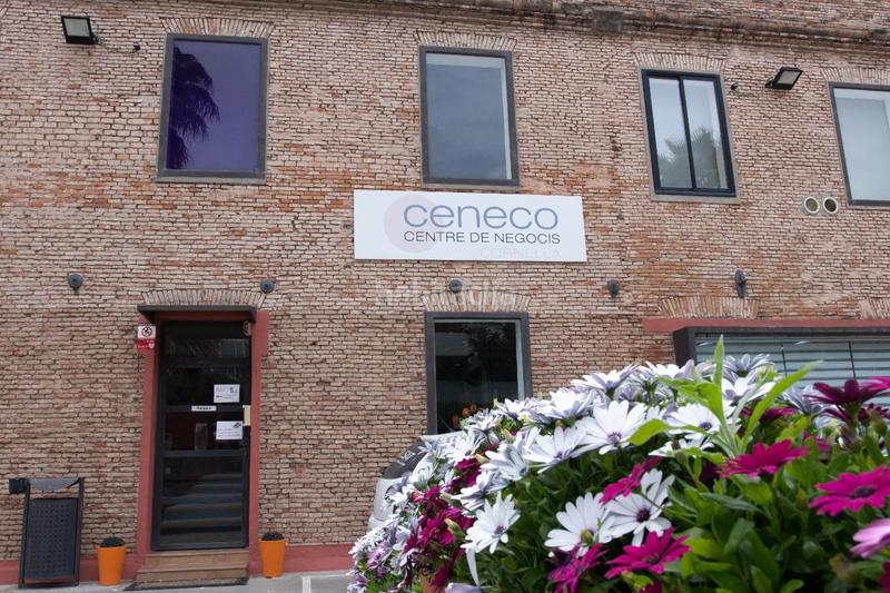 Foto d254db36-a163-45af-b8b4-95e9fa8583b9. Rent office space with heating in Almeda - El Corte Inglés Cornellà de Llobregat