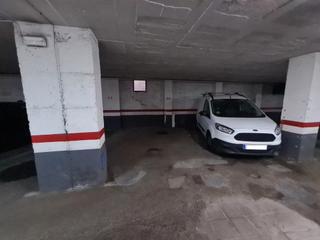 Aparcament cotxe a Carrer del molí 23