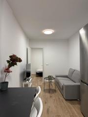 Local Comercial  Carrer de rafael campalans. Estudio junto rambla catalana