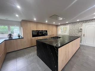 Maison  Lacere. Espectacular chalet 375 metros cuadrados con parcela de 3.600 me