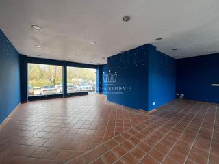 Local Comercial a Los Castros - Castrillón. Consta de unos 98 metros cuadrados diáfano, con vistas despejada