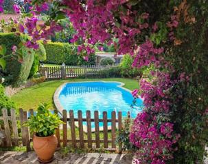 Casa  Manuel murguía. Casa independiente con mucho encanto. cuenta con piscina.